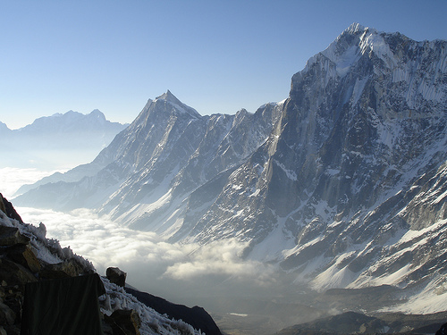 Mountains as Earth's Pegs
